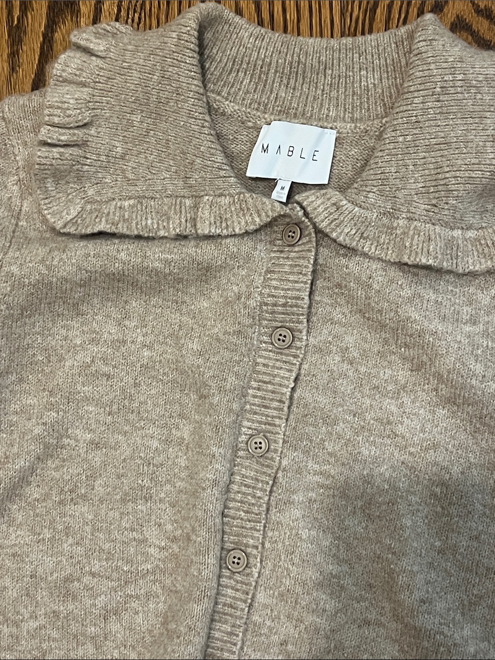 Wilde Ruffle-Collar Cropped Cardigan Sweater - Taupe - Picture 3 of 3